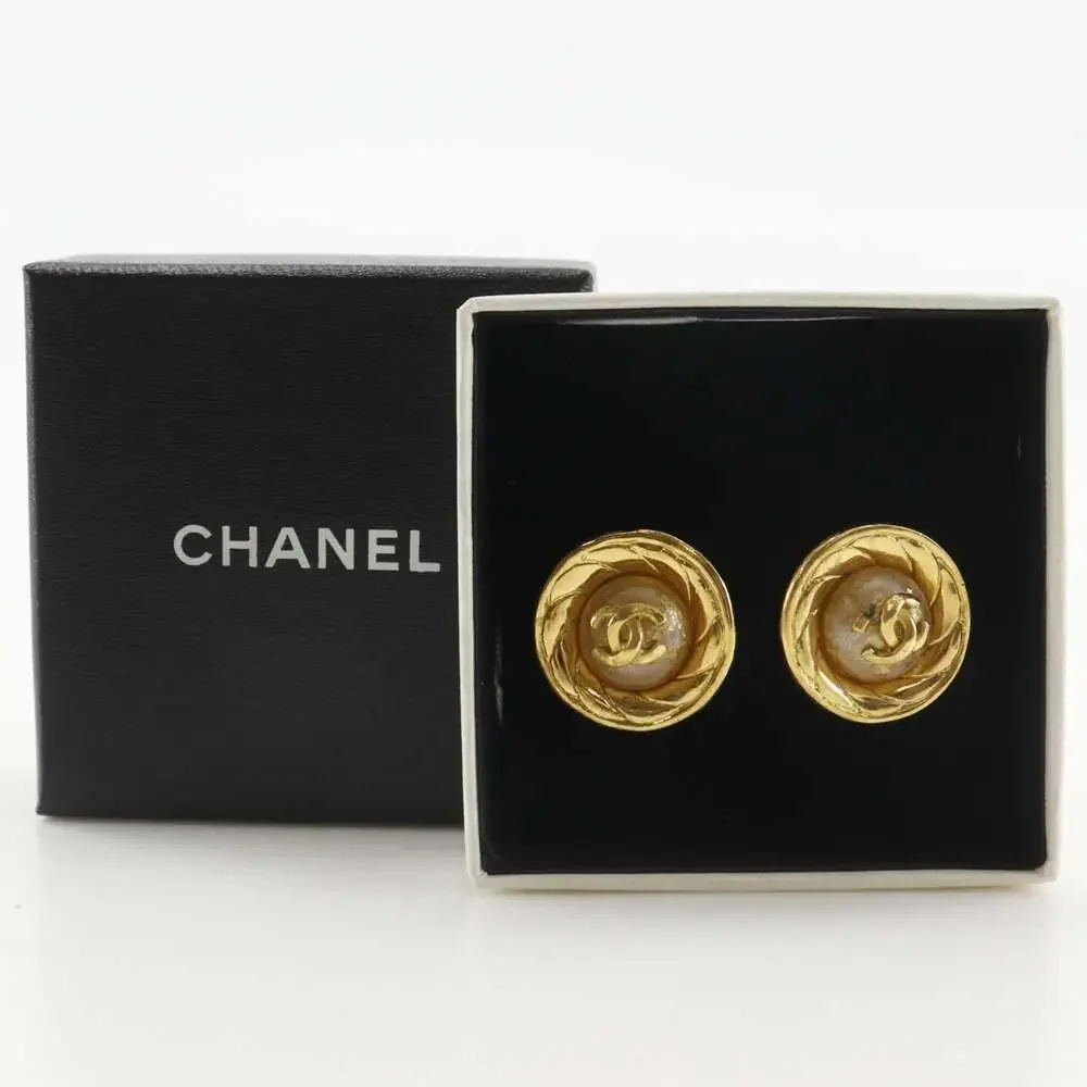 Chanel Cc Logo Clip-On Earrings Metal #261337C53B